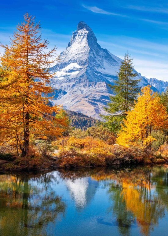 Sicht auf den Grindjisee und das Matterhorn als Teil der 5-Seen-Wanderung